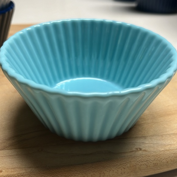 Porcelain Ramekins (6) - Picture 2 of 4